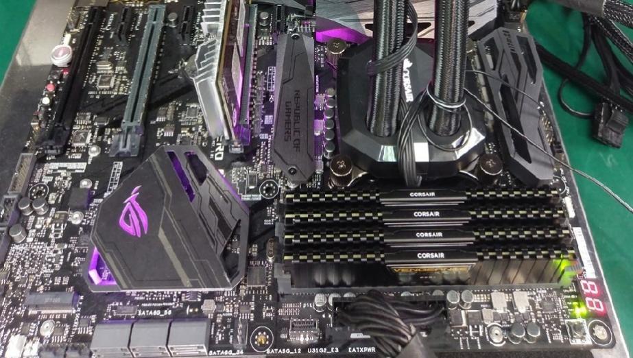 Corsair prezentuje najszybszy 32 GB zestaw pamięci RAM